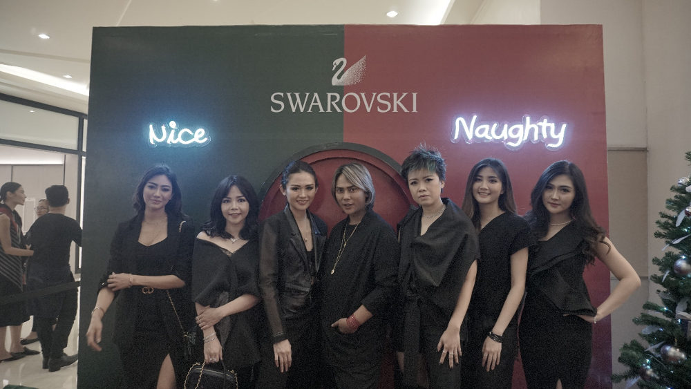 Menyambut Akhir Tahun dengan Perhiasan Swarovski